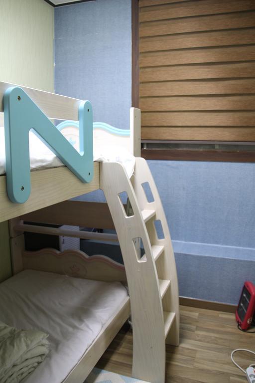 Hotel Backpackers' House Pusan Zewnętrze zdjęcie