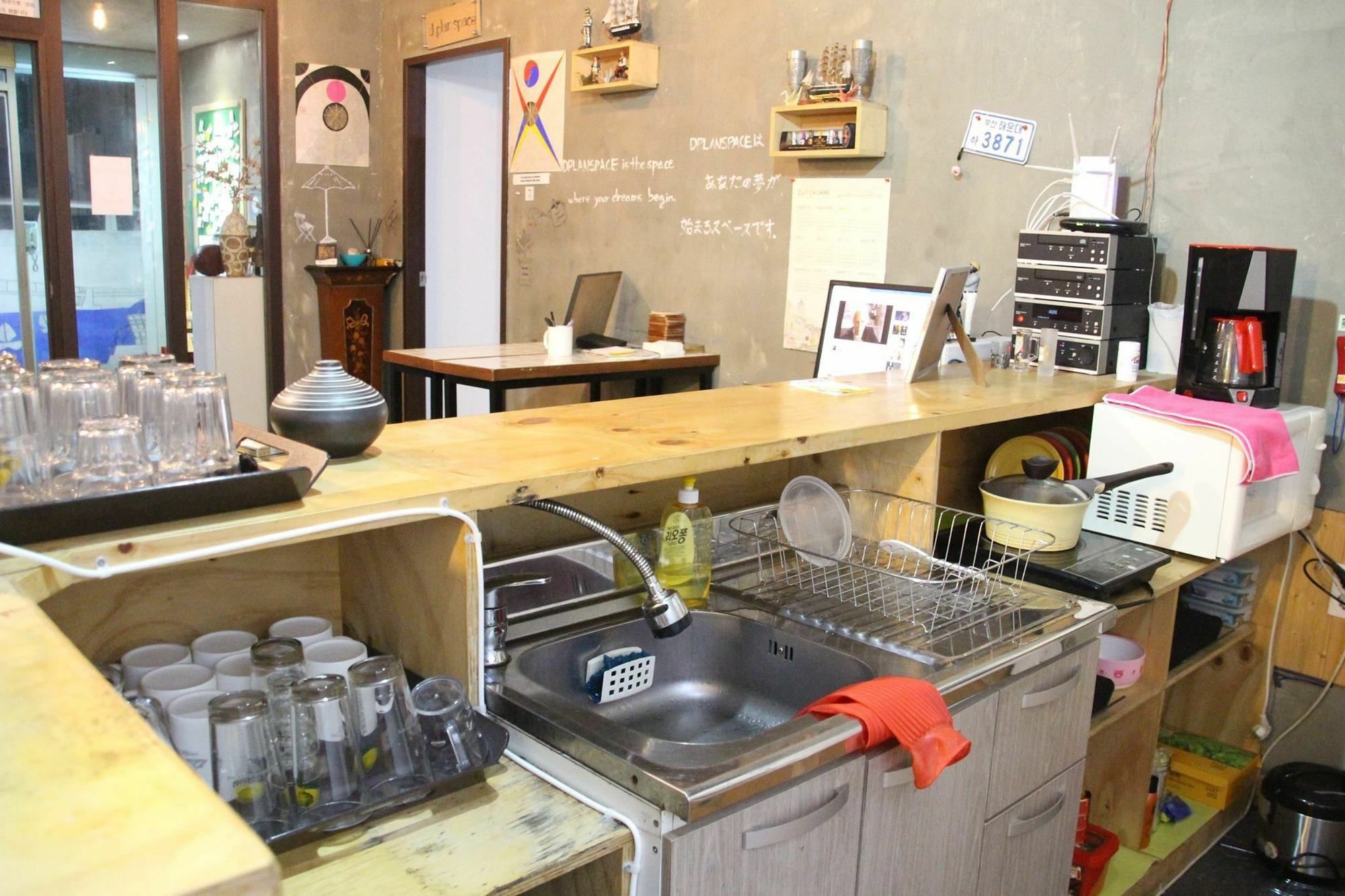 Hotel Backpackers' House Pusan Zewnętrze zdjęcie