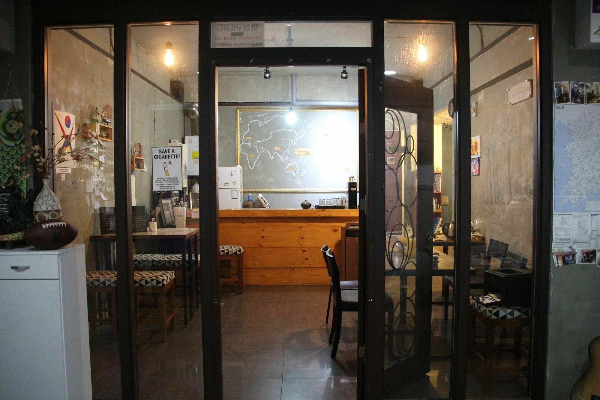 Hotel Backpackers' House Pusan Zewnętrze zdjęcie